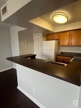 Building Photo - 708 Executive Center Dr