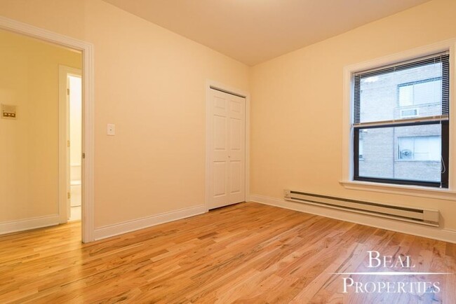 Foto del edificio - 1 bedroom in CHICAGO IL 60657