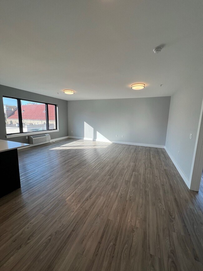 Foto del edificio - 5800 Washington St
