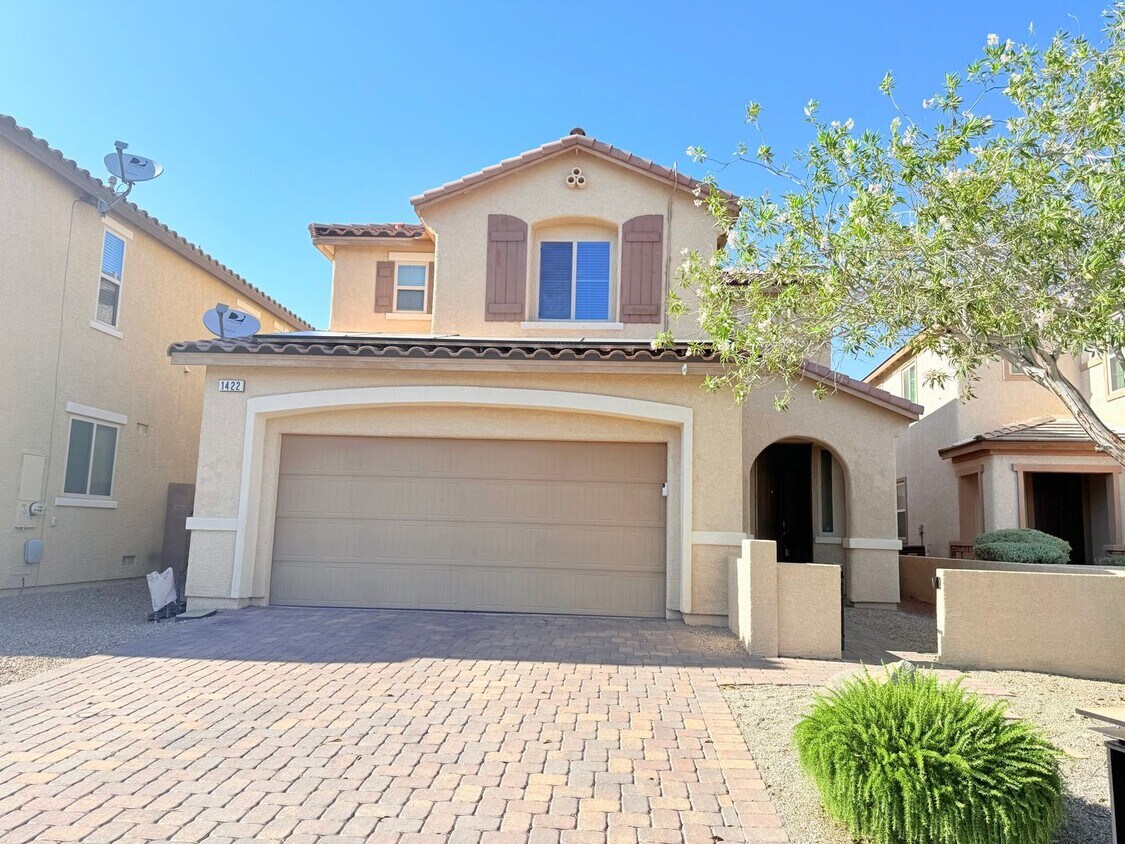 Primary Photo - 1422 Ozzie Smith Ave