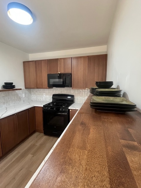 Kitchen - 1389 E 43rd St