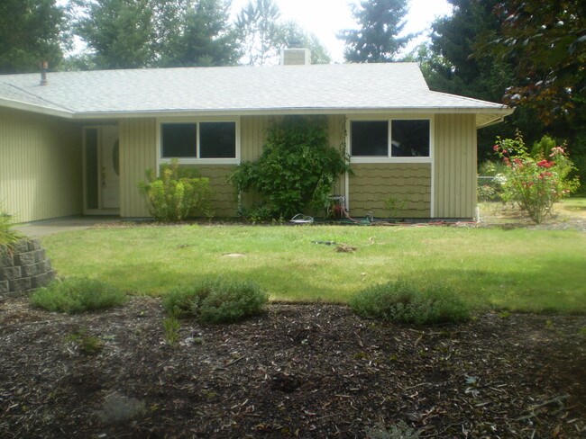 Frente - 11350 SW Ironwood Loop