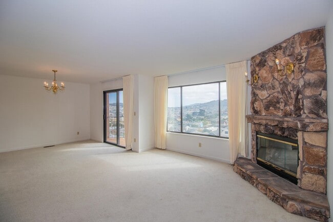 Building Photo - Spacious 3 Bed/2 Bath Flat with Stunning City Views | AMSI | Alexandr Metlinski