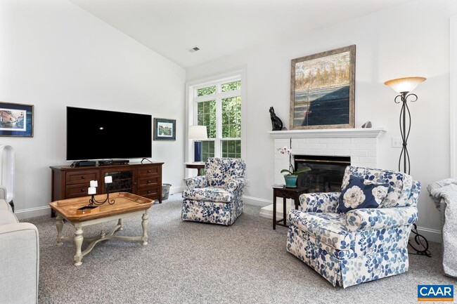 Foto del edificio - 304 Grayrock Dr