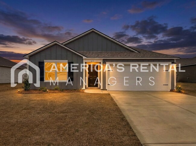 Foto del edificio - HALF OFF DEPOSIT SPECIAL! Open-Concept 4BD/2BA Ready for Move-In! DEPOSIT PENDING!!!