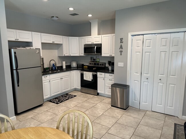 Building Photo - 10745 Highway 12