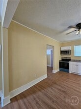 Building Photo - 714 W 38th St