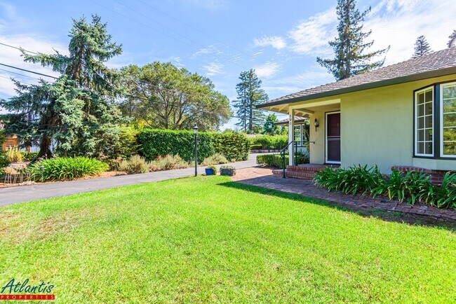 Building Photo - Lovely Los Altos Home | Desirable Location