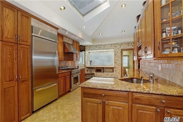 Foto del edificio - 1 British Colony Rd