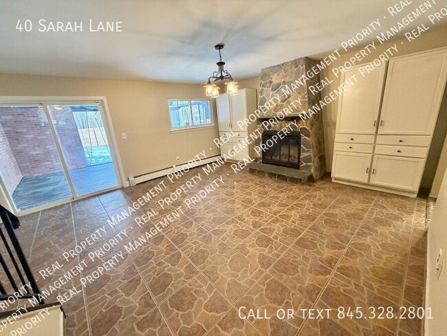 Foto del edificio - 40 Sarah Ln