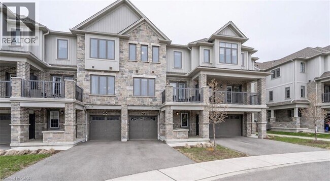 Photo du bâtiment - 115 S Creek Dr