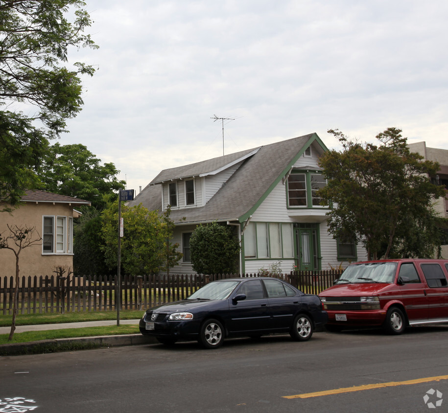 Building Photo - 1642 Federal Ave