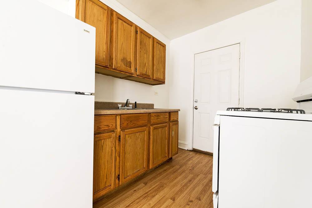 Foto principal - 7348 S King Dr