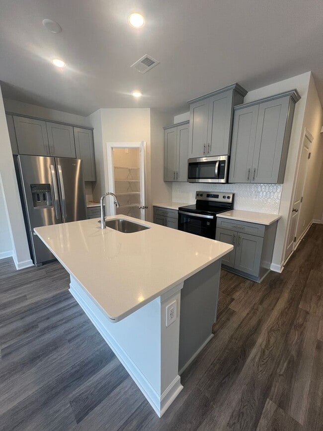 Foto del edificio - 3 Bedroom, 2.5 Bath Brand New Home for Rent (MONROE)