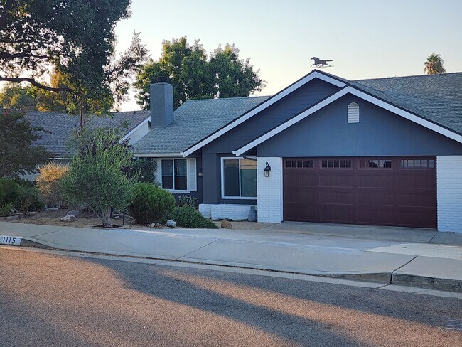 Building Photo - 1115 Caddie Ln