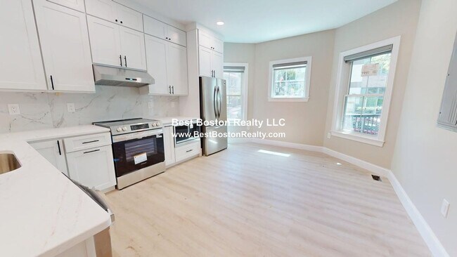 Building Photo - 231 Highland Ave