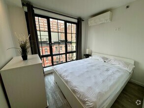 Building Photo - 433 W 53rd St