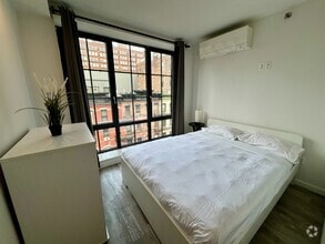 Building Photo - 433 W 53rd St
