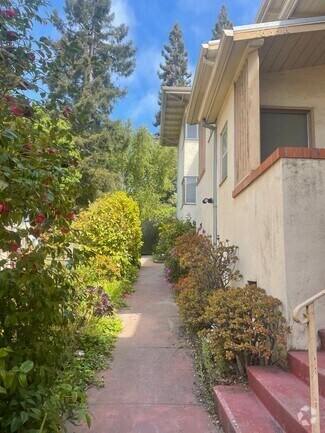 Building Photo - 2665 Virginia St