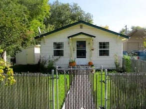 Building Photo - 1614 N 31st St