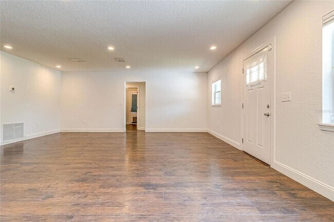 Foto del edificio - Charming 4BR House in Altamonte Springs