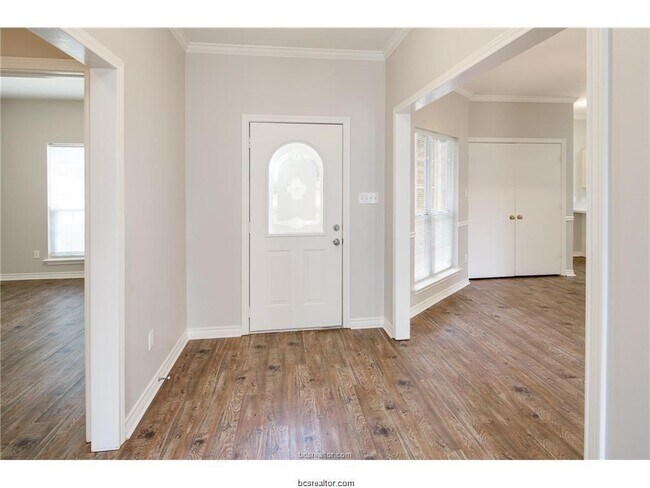 Building Photo - 1805 Beaver Pond Ct