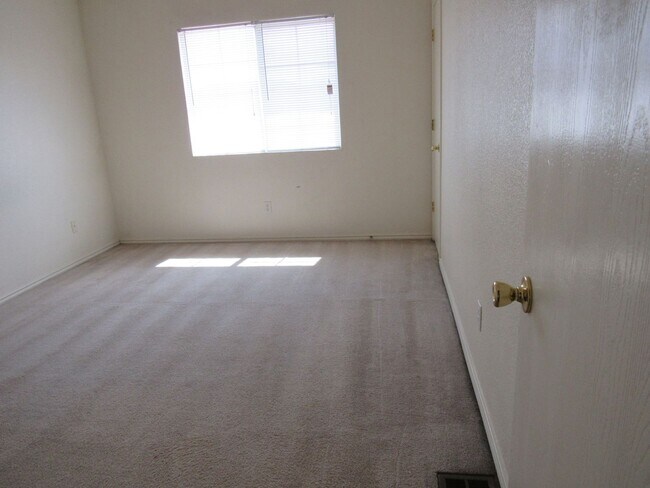 Building Photo - 4409 Mattie Dr