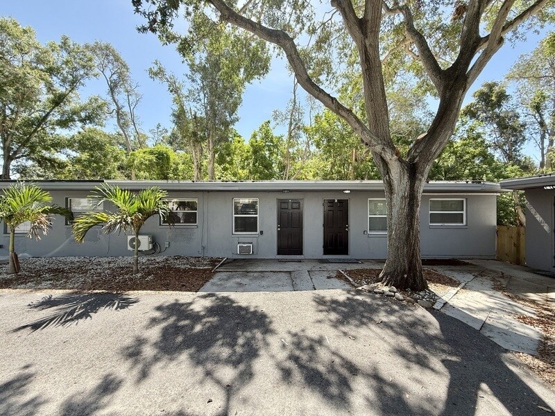Foto principal - 115 Cleveland Ave SW