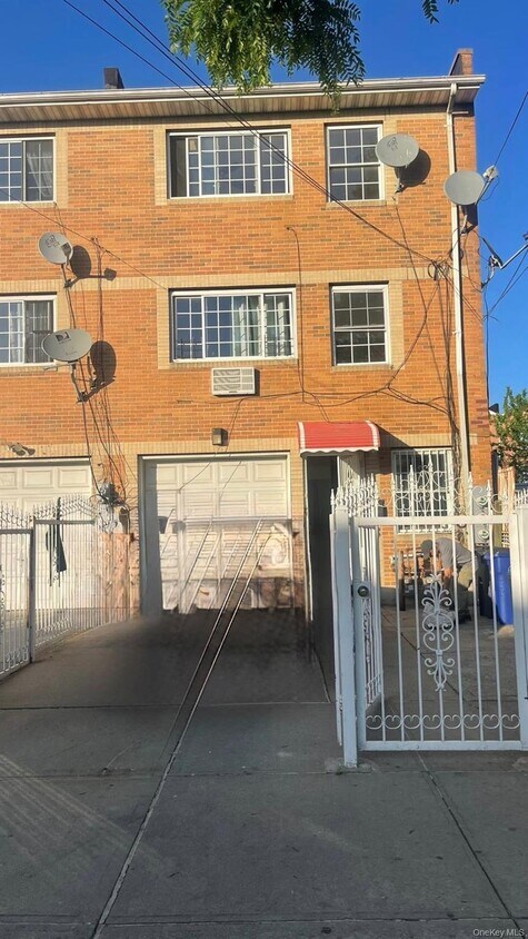 Foto principal - 106-15 155th St