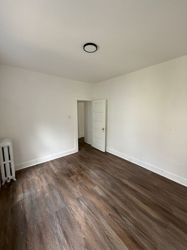 Primary Photo - 1608 E Gibson St