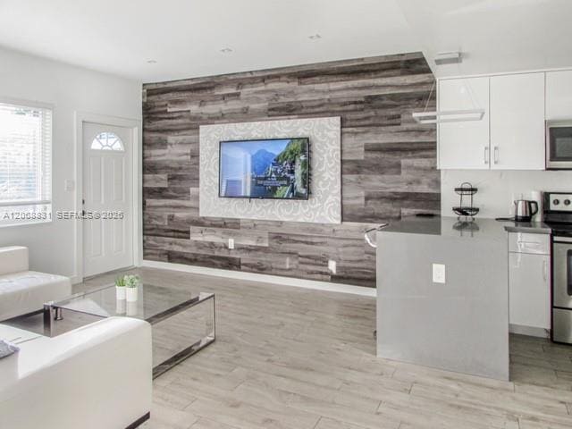 Building Photo - 9220 Biscayne Blvd