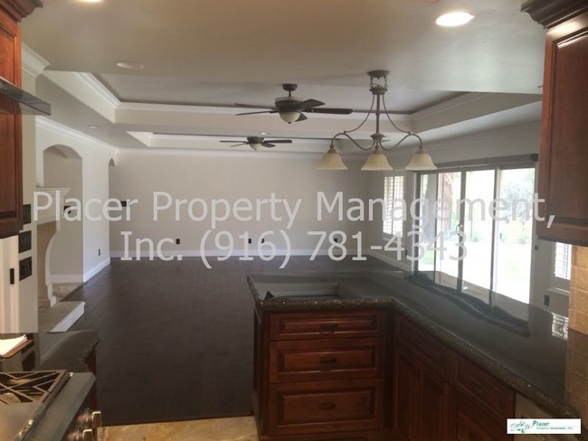 Foto del edificio - 4260 Clover Valley Rd