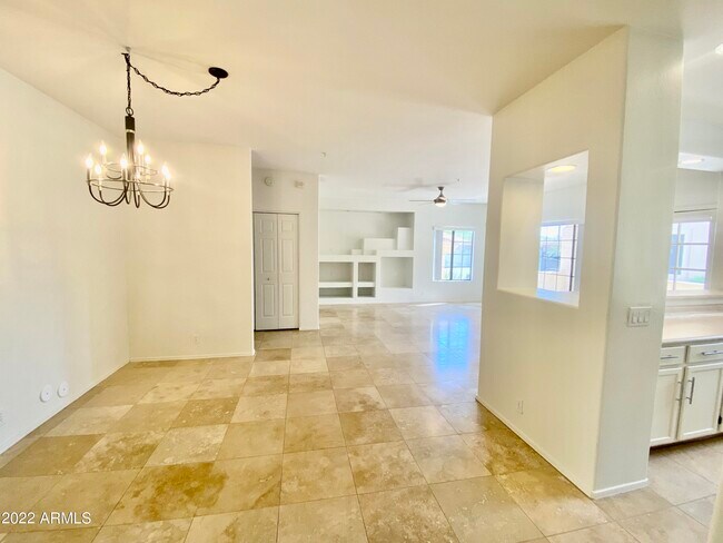Building Photo - 9253 N Firebrick Dr