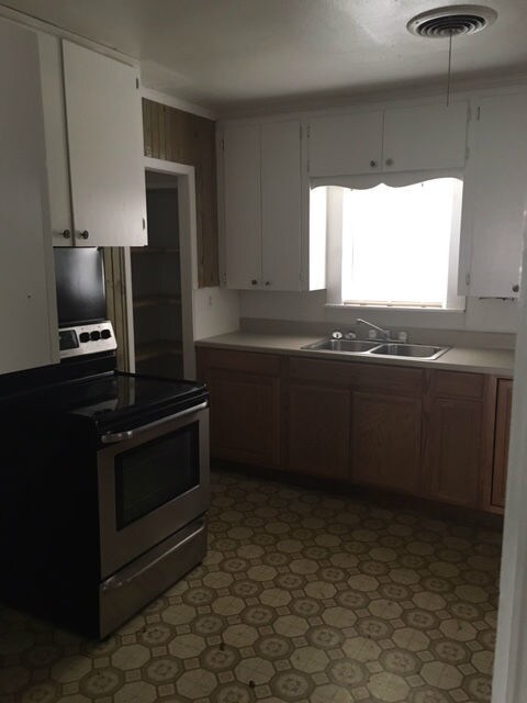 Building Photo - 2163 Ave J