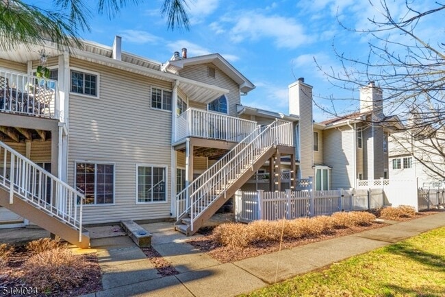 Foto del edificio - 20 Academy Ct