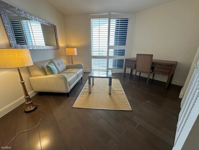 Foto del edificio - 3 br, 2.5 bath Condo - 525 S Flagler Dr Ap...