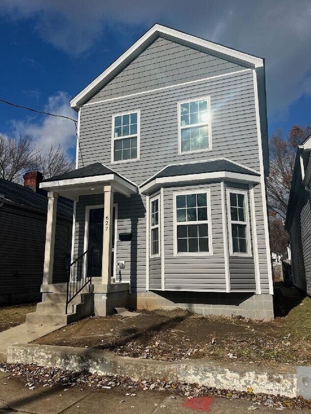 Foto principal - Shelby Park 3 bed 1.5 bath New Construction !
