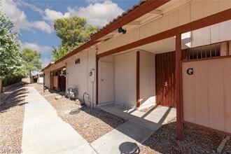 Building Photo - 449 N Lamb Blvd