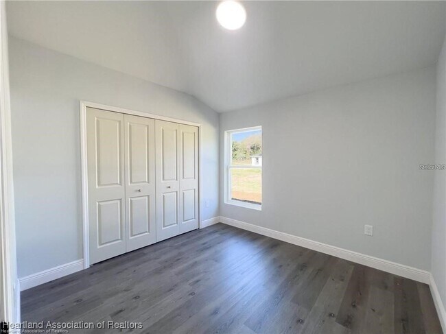 Building Photo - 4026 Mendoza Ave