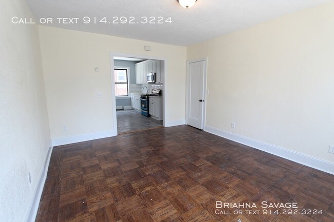 Building Photo - 115 Grandview Ave