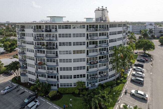Foto del edificio - 3250 NE 28th St