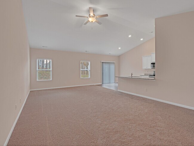 Building Photo - 2321 Lanza Dr