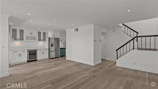 Building Photo - 10500 Sunland Blvd