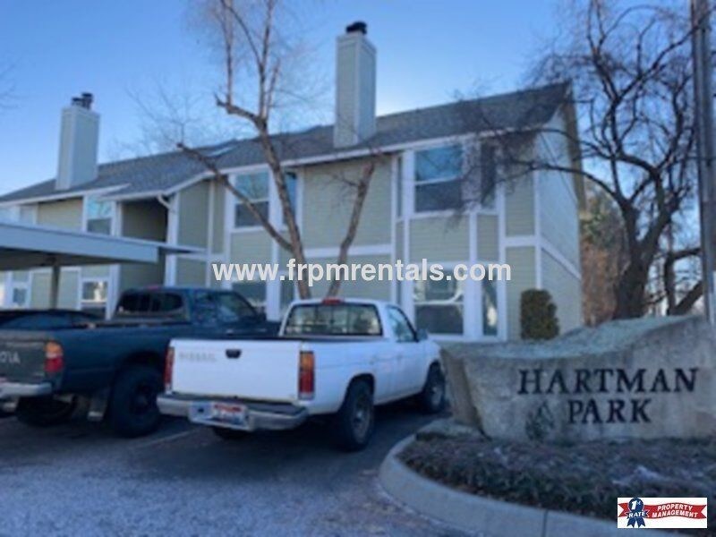Primary Photo - 1450 N Hartman St