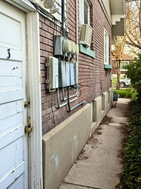 Foto del edificio - 925 Wilson Ave S