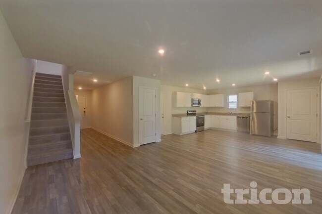 Foto del edificio - 527 Dayspring Dr