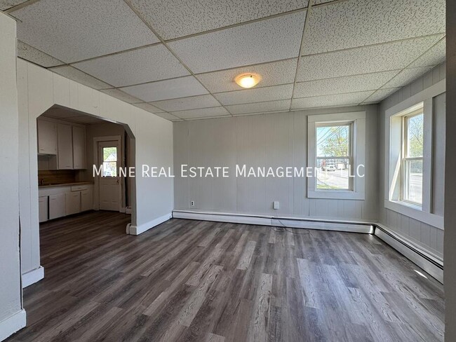 Foto del edificio - 172 College Ave