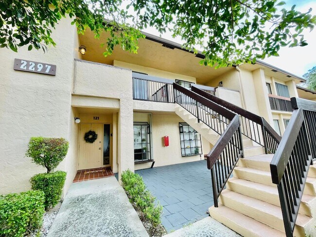 Foto del edificio - 2297 SW 15th St