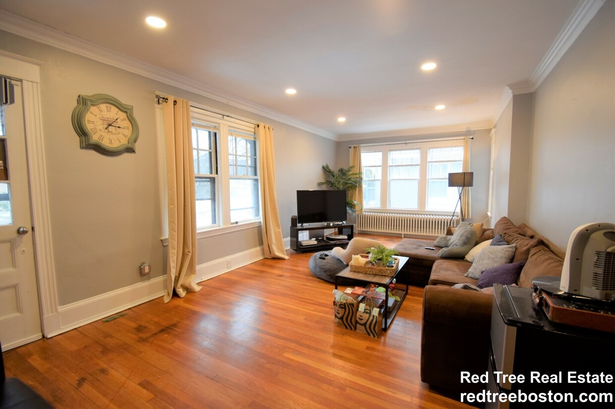 Foto principal - 235 Chestnut Hill Ave