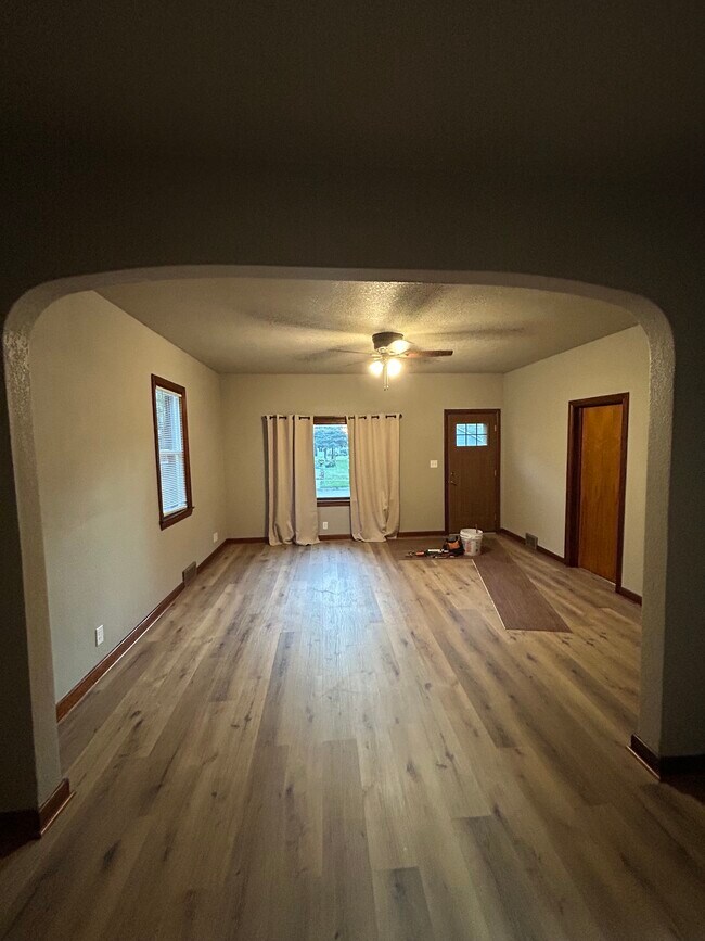 sala de estar de arriba - 410 S 4th St